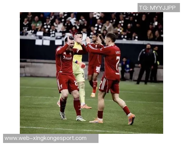 英超官方问球星手机里最出名的联系人是谁,汉密尔顿诺天王被提