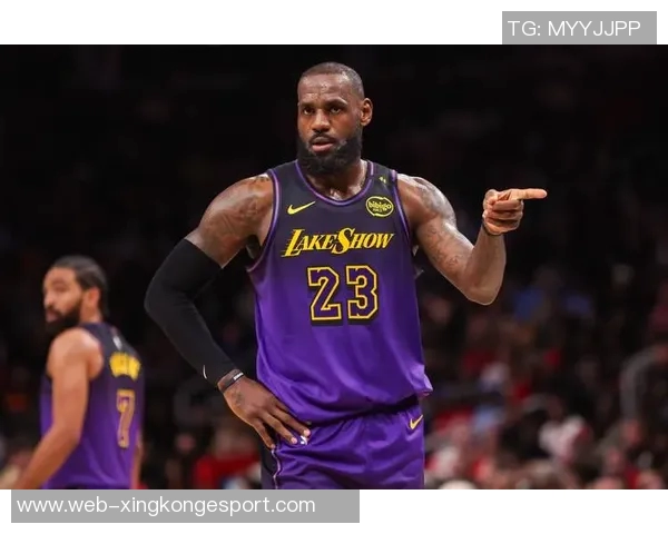 詹姆斯继续打球源于热爱与激情金钱只是附加的奖励